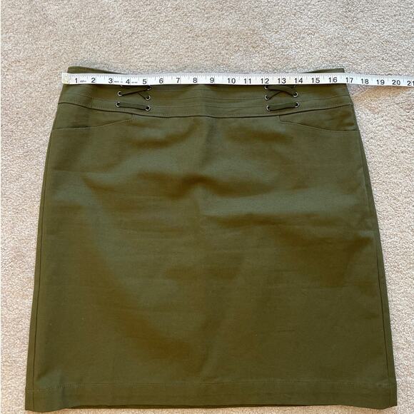 Talbots A-Line Mini Skirt Size 10 Army Green Side Zip Pockets Military Fall - Picture 6 of 7